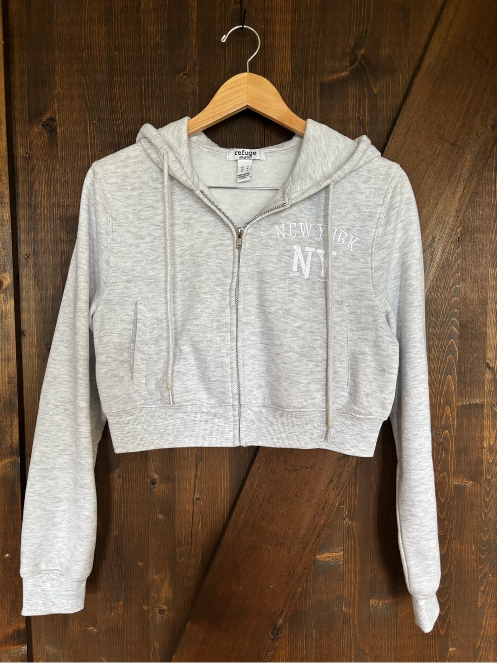 🎉 5/$25 Refuge Athletics New York City Cropped Zip Hoodie